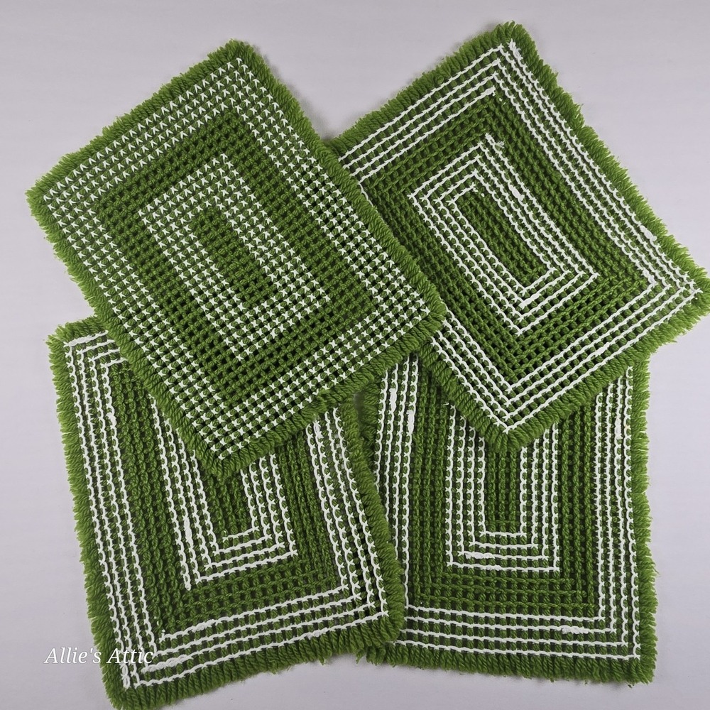 4 Handmade Crocheted Vintage Placemats Green White Kitchen Dining 70s Decor